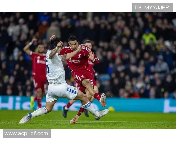 英超激战：利物浦大胜巴黎圣日耳曼补时进球引爆全场激情