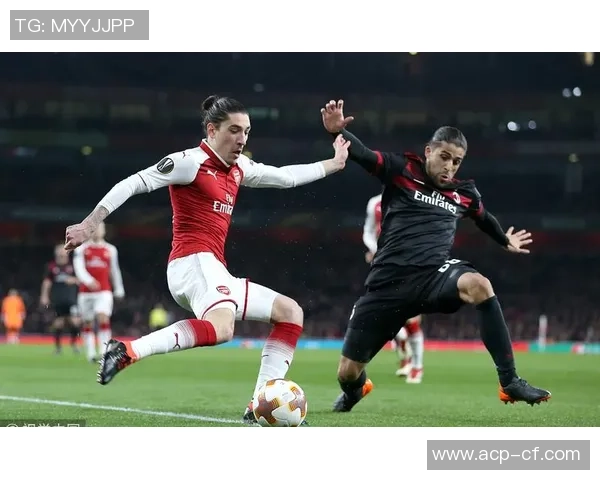 世界杯精彩对决AC米兰小胜阿森纳点燃全场激情分析