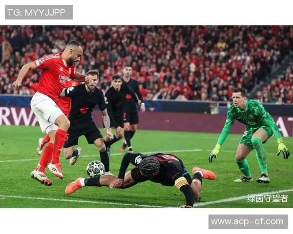 足总杯精彩对决巴萨凭借神扑战胜尤文图斯全场沸腾