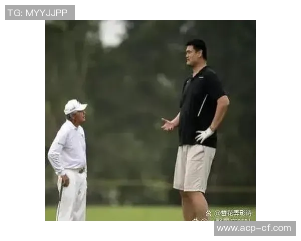 姚明近身照展现巨人风采与亲和力的完美结合