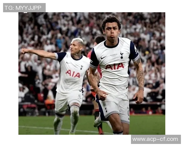 热刺逆转曼联3-2全场沸腾争议判罚引发热议