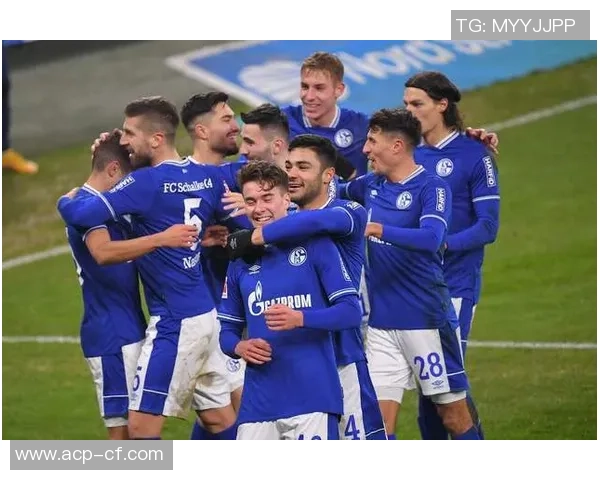 德甲激战巴萨与莱比锡握手言和赛场瞬间引发热议与数据分析